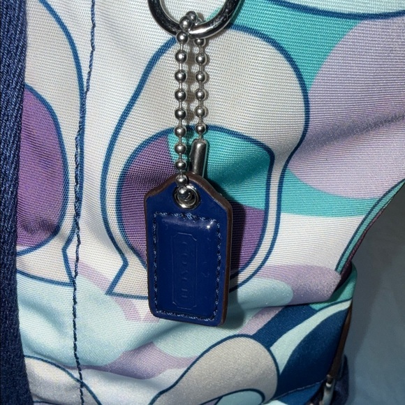 Coach Navy and Pastel Patterned Tote with bow and added chain for crossbody bag - Picture 6 of 10